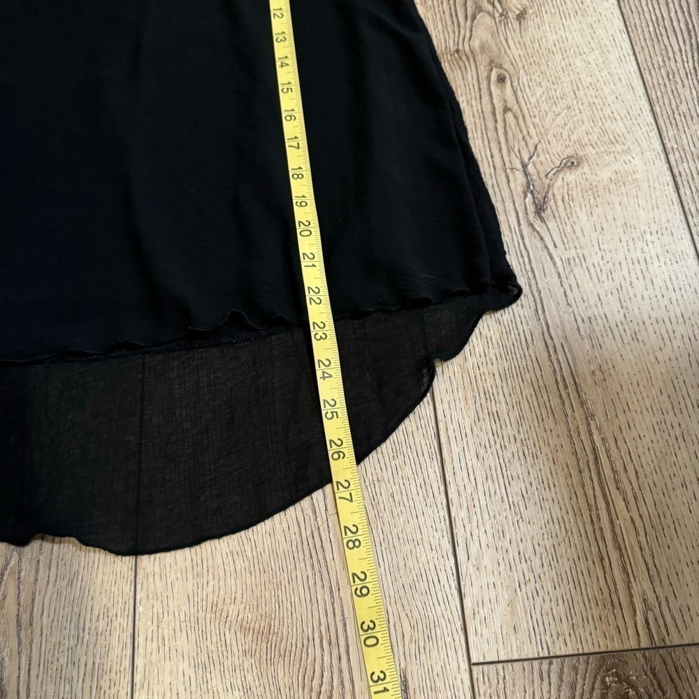 Urban Episode black sleeveless tank V neck blouse, high low hem, fully lined, M - Picture 9 of 10